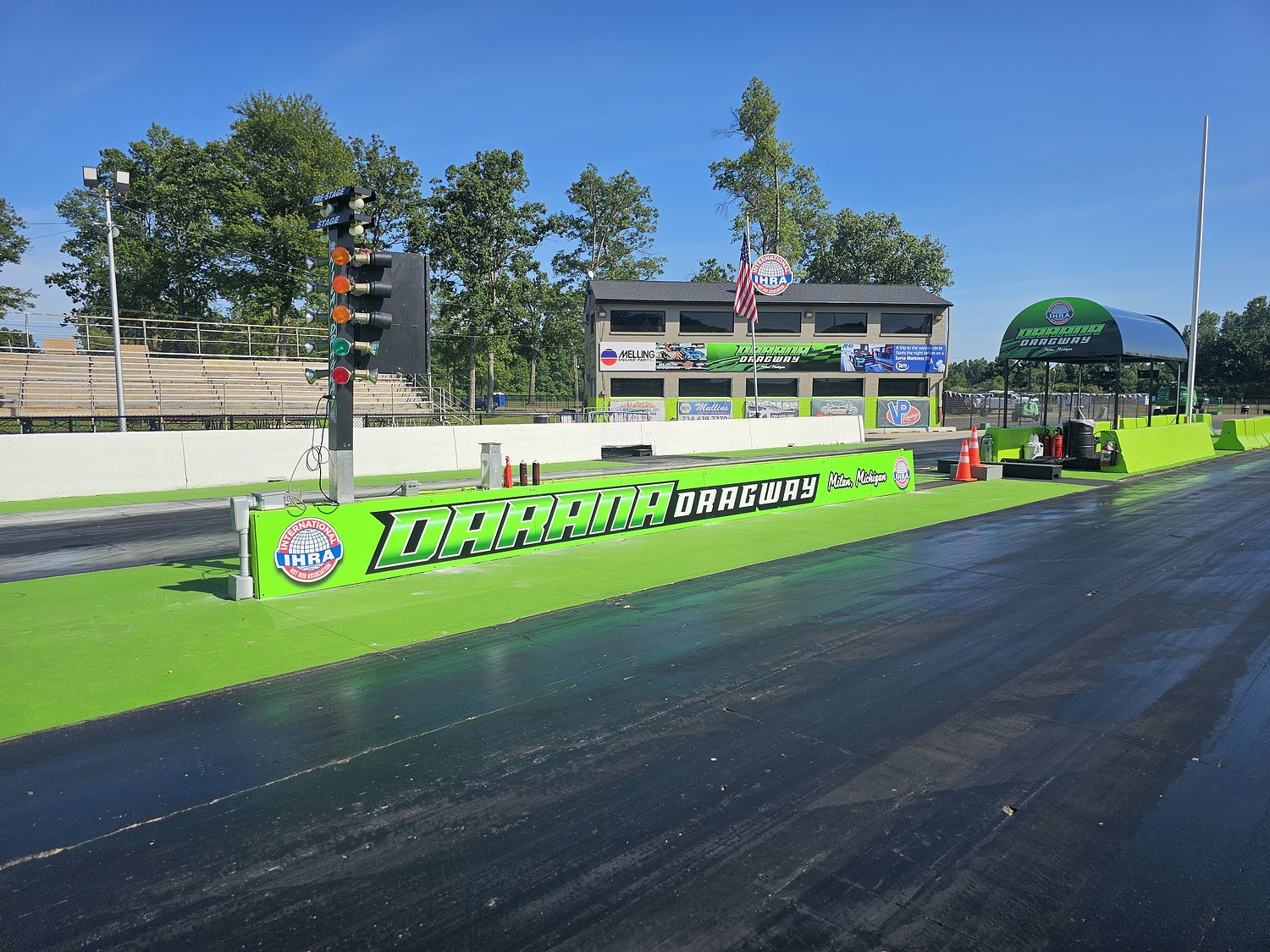 New owner puts Michigan motorsports dragway up for auction after 18 months, renovations