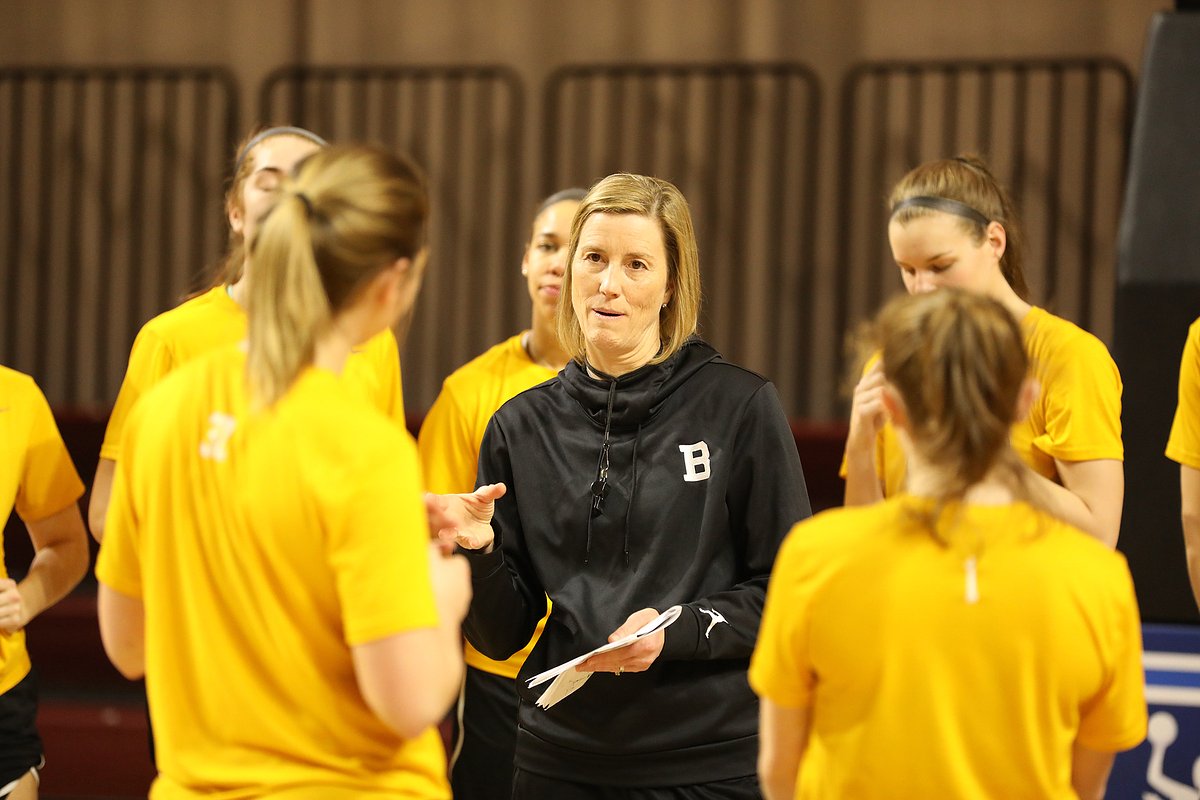Adrienne Shibles named head coach for Colby College women’s basketball team