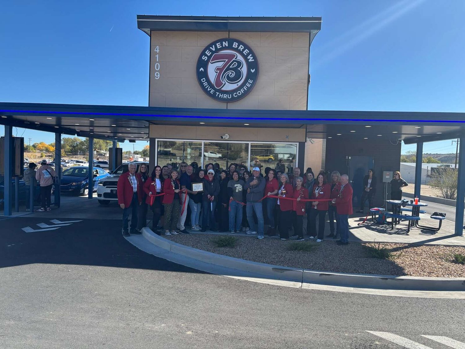 7 Brew Drive-Thru serves new jolt in Farmington
