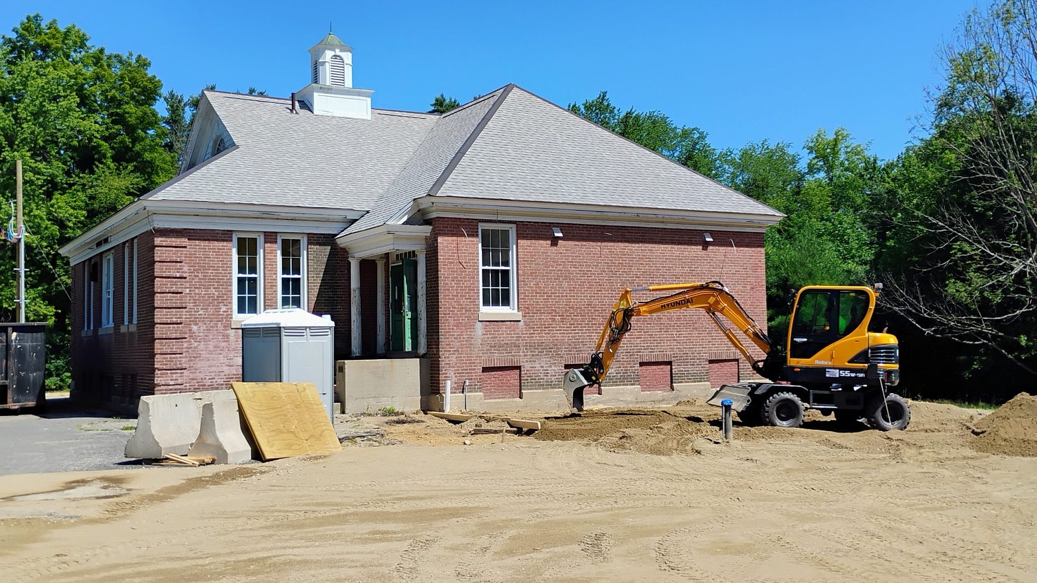 Royalston officials tour renovated Raymond Building