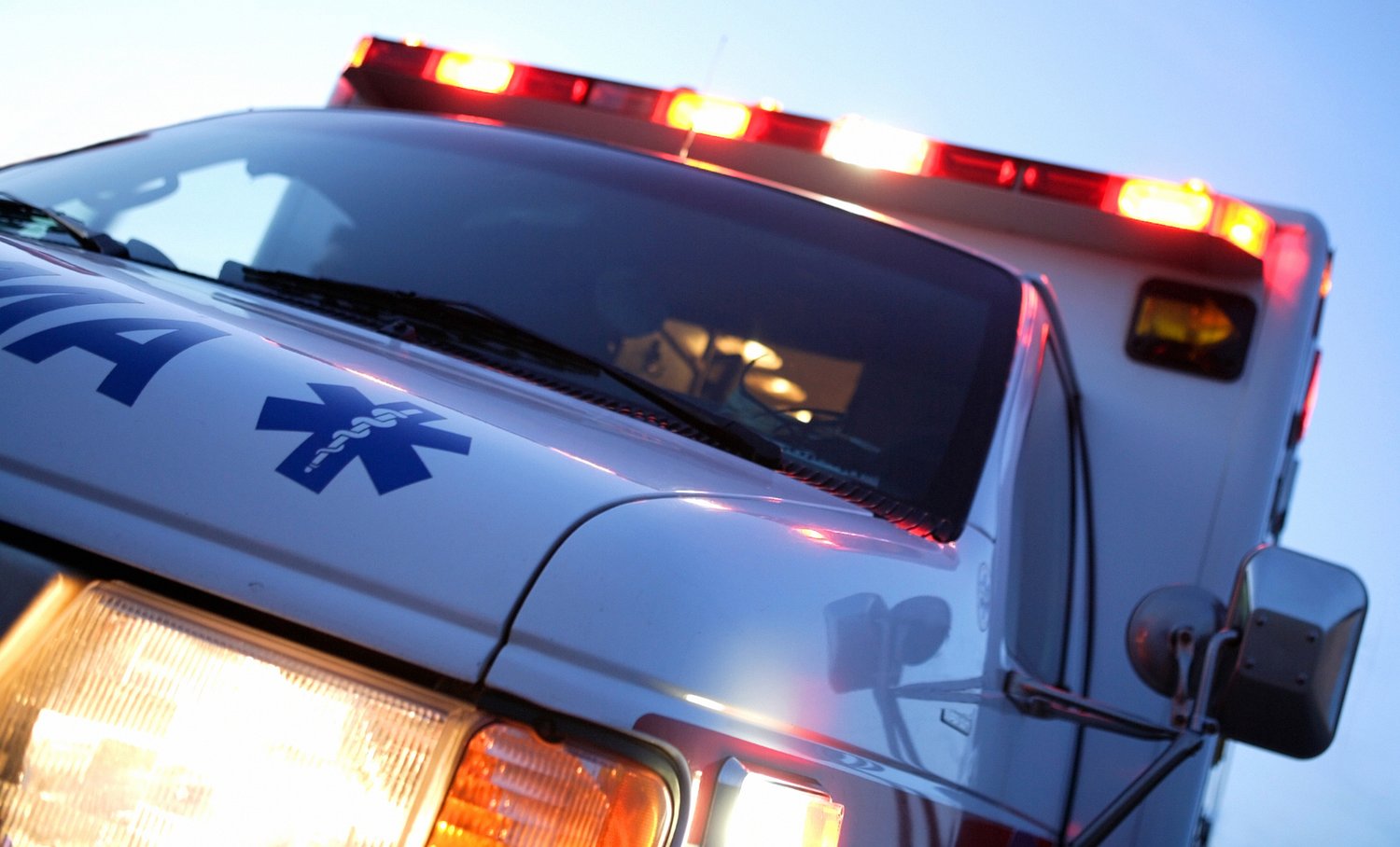 Woman dies after crashing into commuter bus