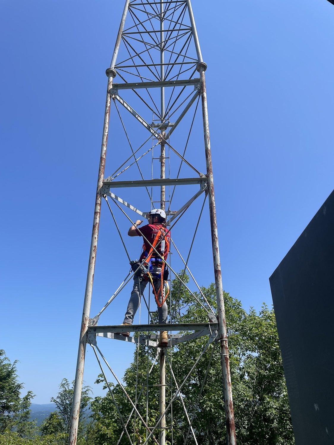 Amherst project aims to close radio gap over the Notch