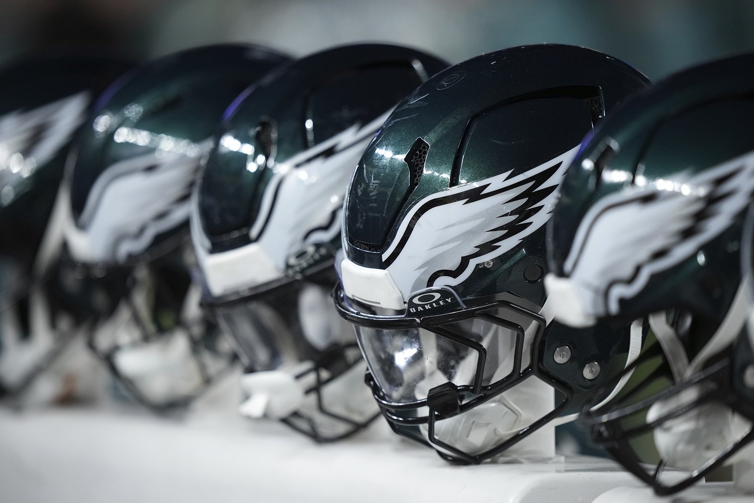Eagles winners, losers from preseason loss to Bengals: QB blew his chance; physical DB dominates