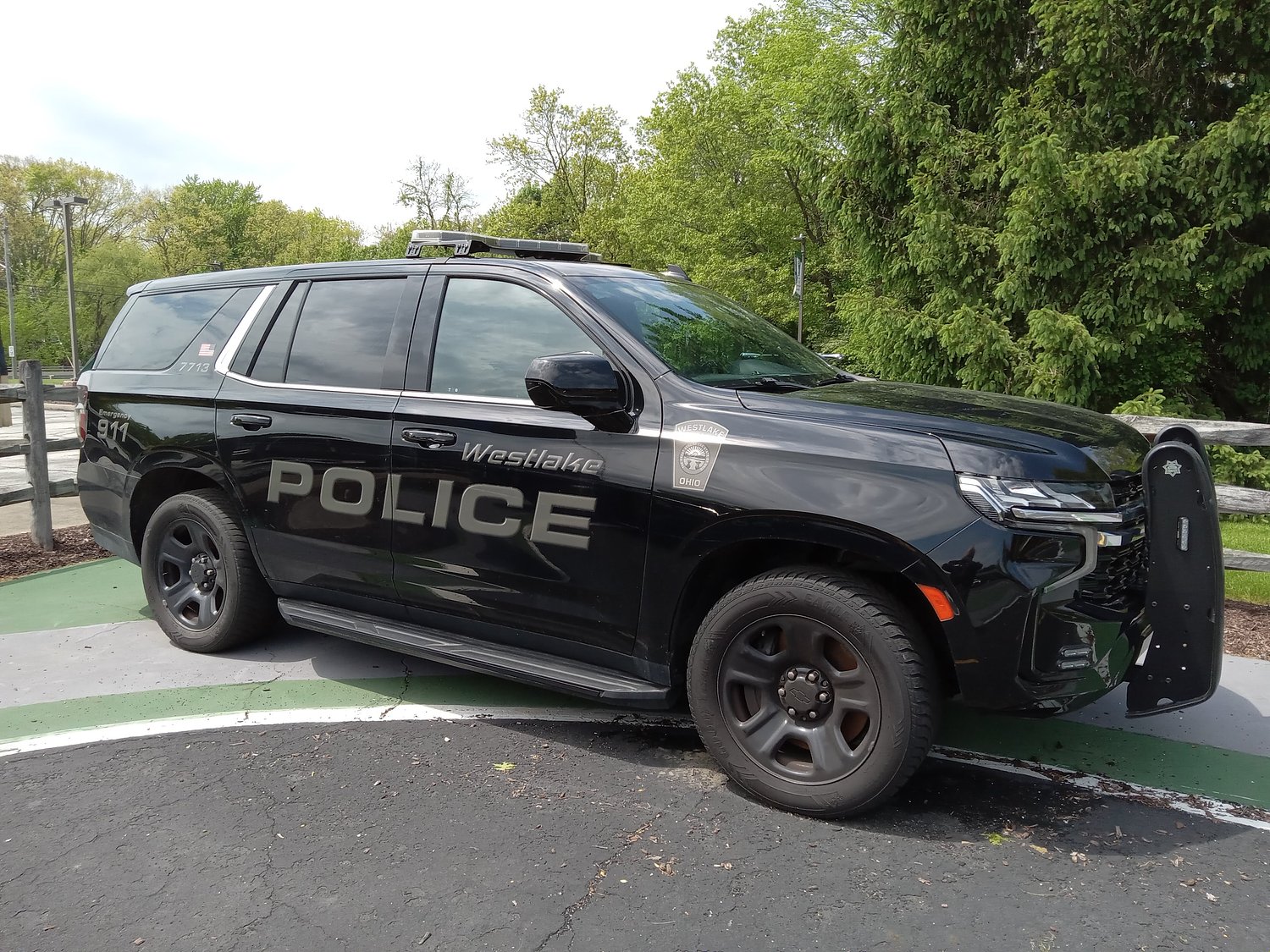 Police from 4 communities respond to wedding reception fight in Westlake