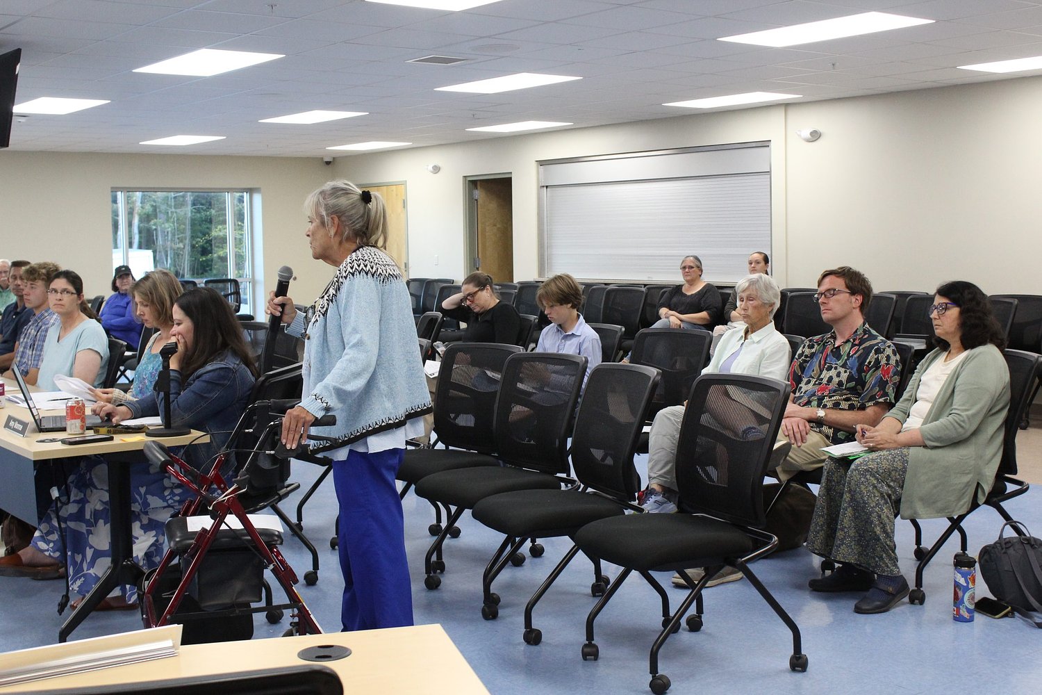 Proposed consolidation of Kearsarge Regional elementary schools draws swift reactions from parents, community members