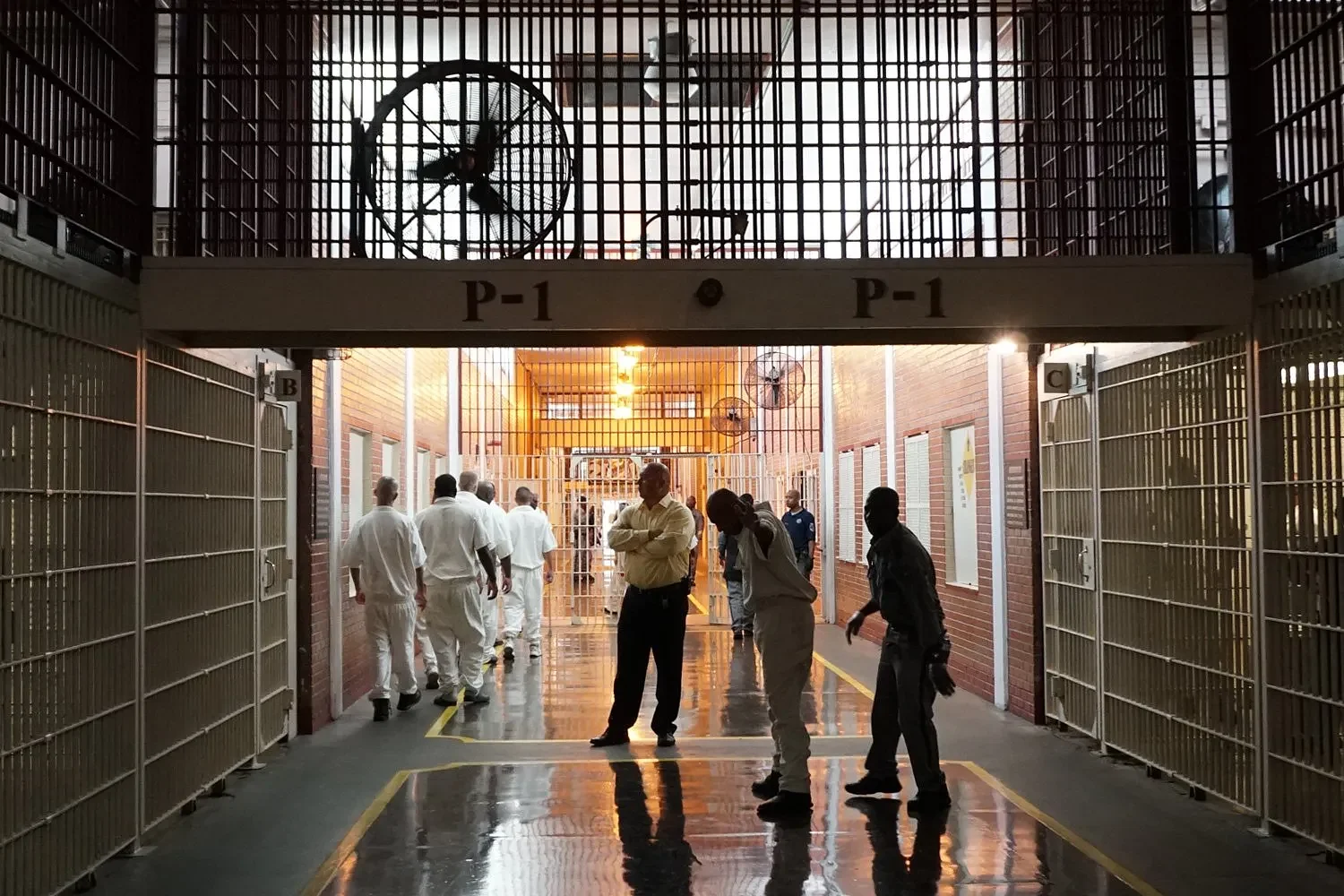 Texas prisons seek $298 million for air conditioning. That's a fraction of what's needed.