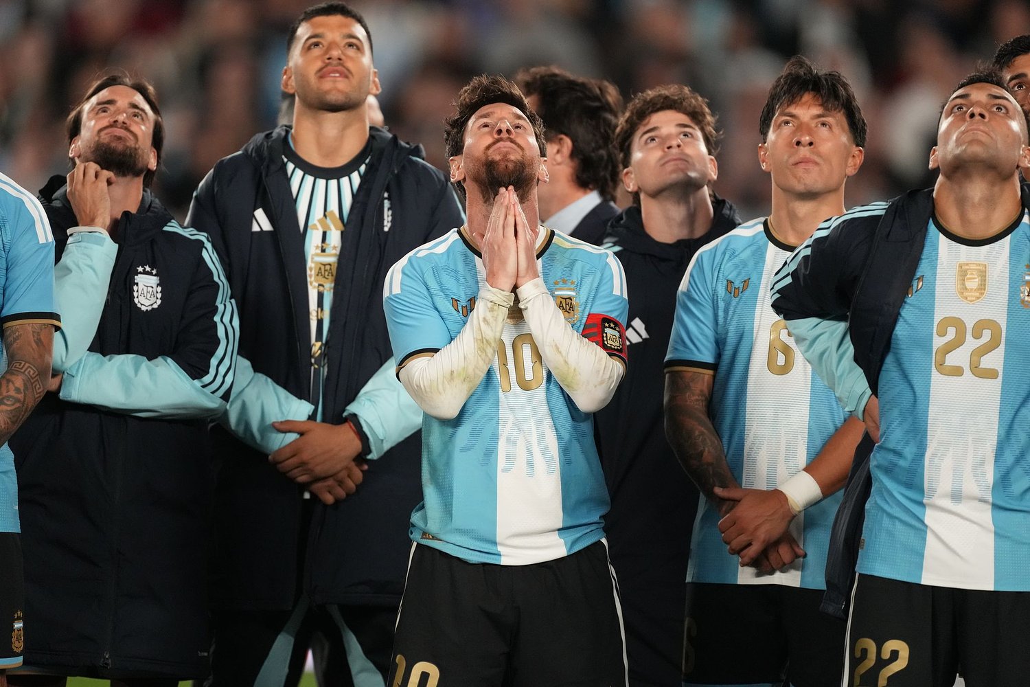 Messi caps Argentina farewell with a penalty and 2 assists in a 3-0 win over Benin