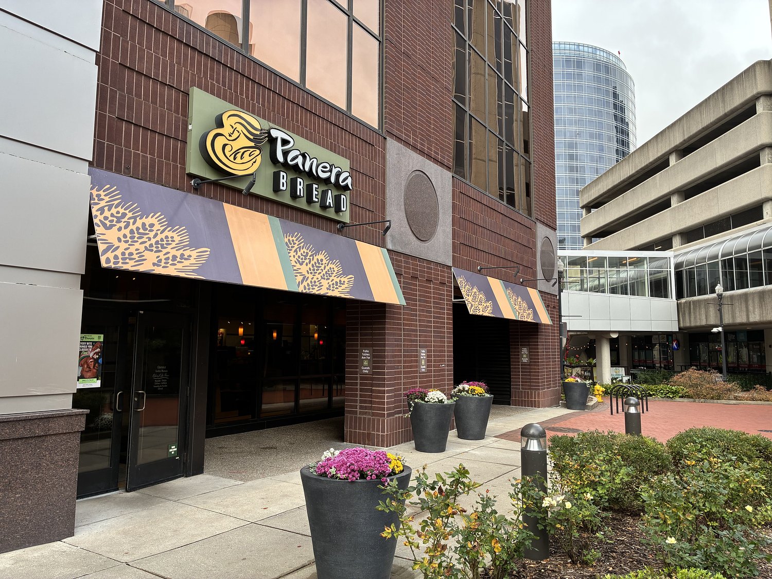 Panera Bread to close downtown Grand Rapids cafe as in-person business declines