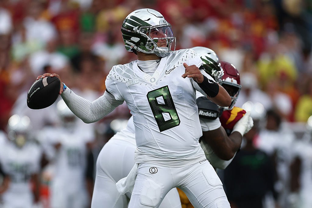 A body transformation and sharp mind have Dylan Raiola ready for his first Oregon start