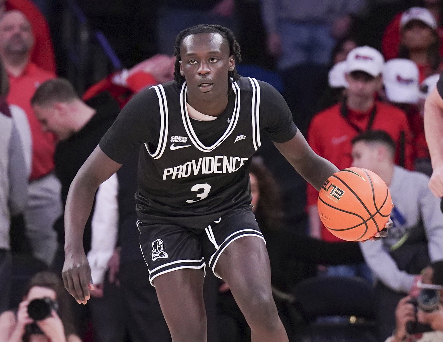 Syracuse guard Garwey Dual continues recovery from collarbone injury