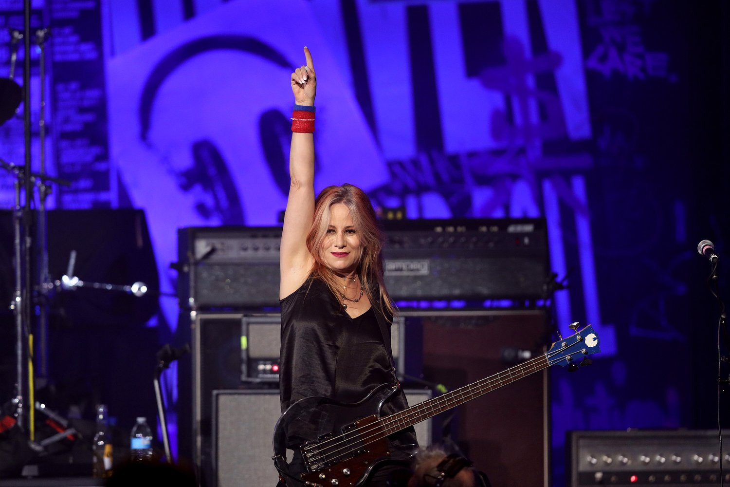 Bassist for ’90s grunge heroines confronts aggressive brain cancer diagnosis