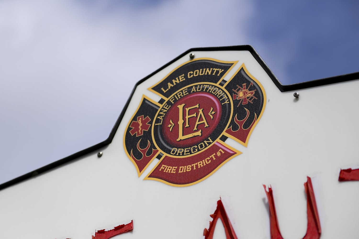 Lane Fire Authority cuts wildfire staffing, reduces ambulances following levy defeat