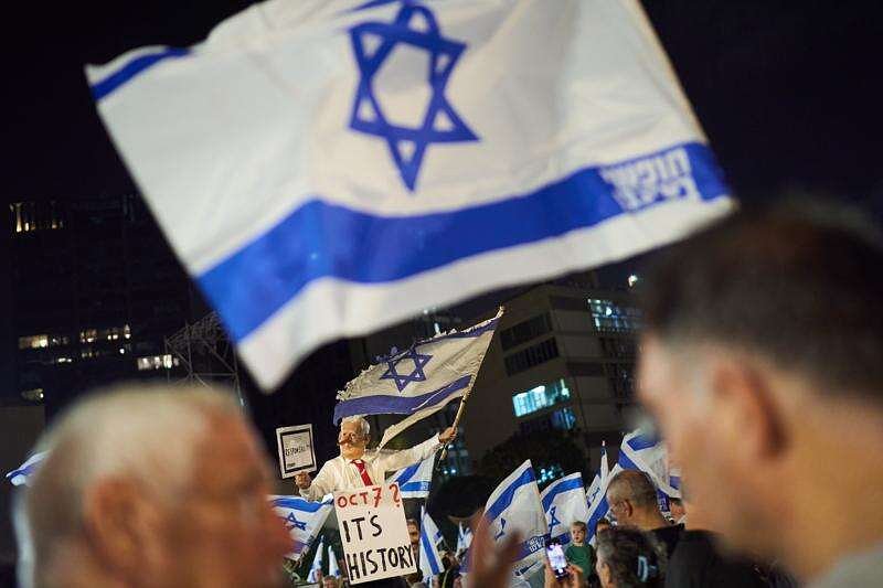 Israelis hold final rally against Netanyahu before election, and other Mideast news