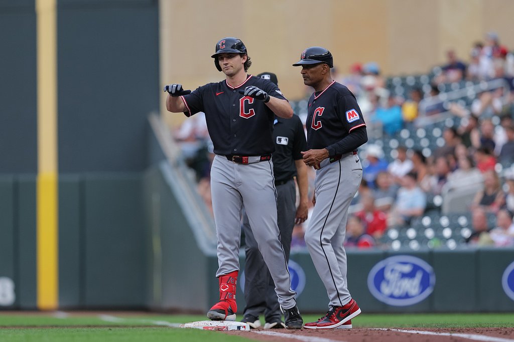 Stephen Vogt balancing left-handed lineup with matchup chess: Guardians takeaways