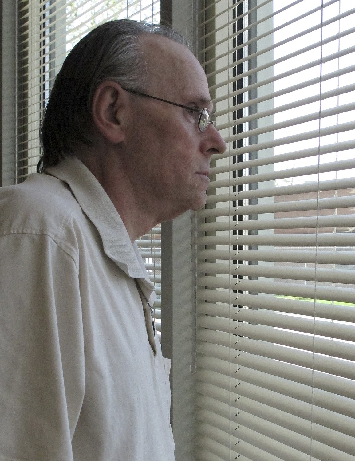 Lake County looking for men to help combat senior loneliness through Phone Pal Program