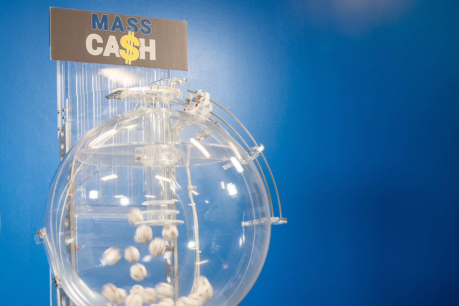 Six winning $100K Mass Cash prizes from Friday sold in every corner of Mass.