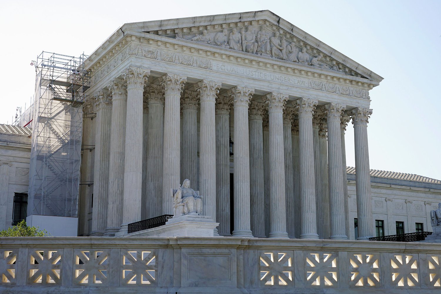 'Anxiety is high': Thousands of Haitians, Syrians in CT worry about Supreme Court's TPS ruling