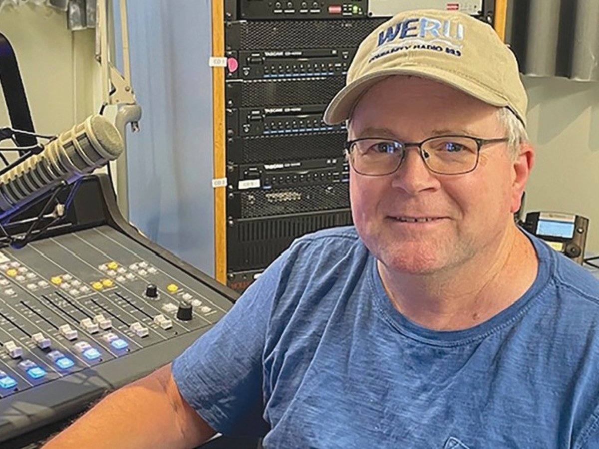 General manager departs WERU after 27 years of leading Blue Hill radio station