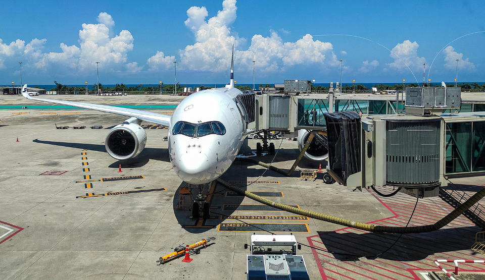 Over 1,396 flights delayed, 163 canceled amid widespread U.S. travel disruptions