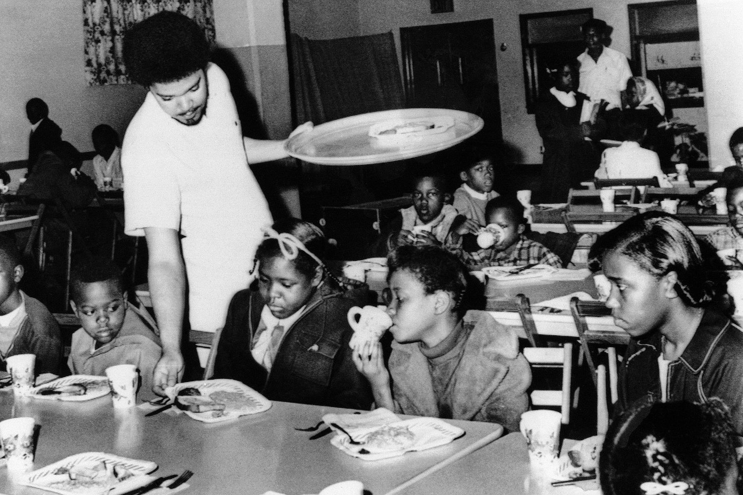 Black Panther Party stalwarts to celebrate 1966 founding in Oakland, programs that aided the poor