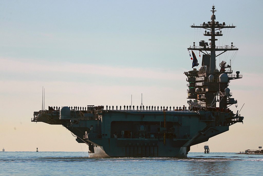 USS Abraham Lincoln heads to Thailand for a brief stop after lengthy deployment at sea
