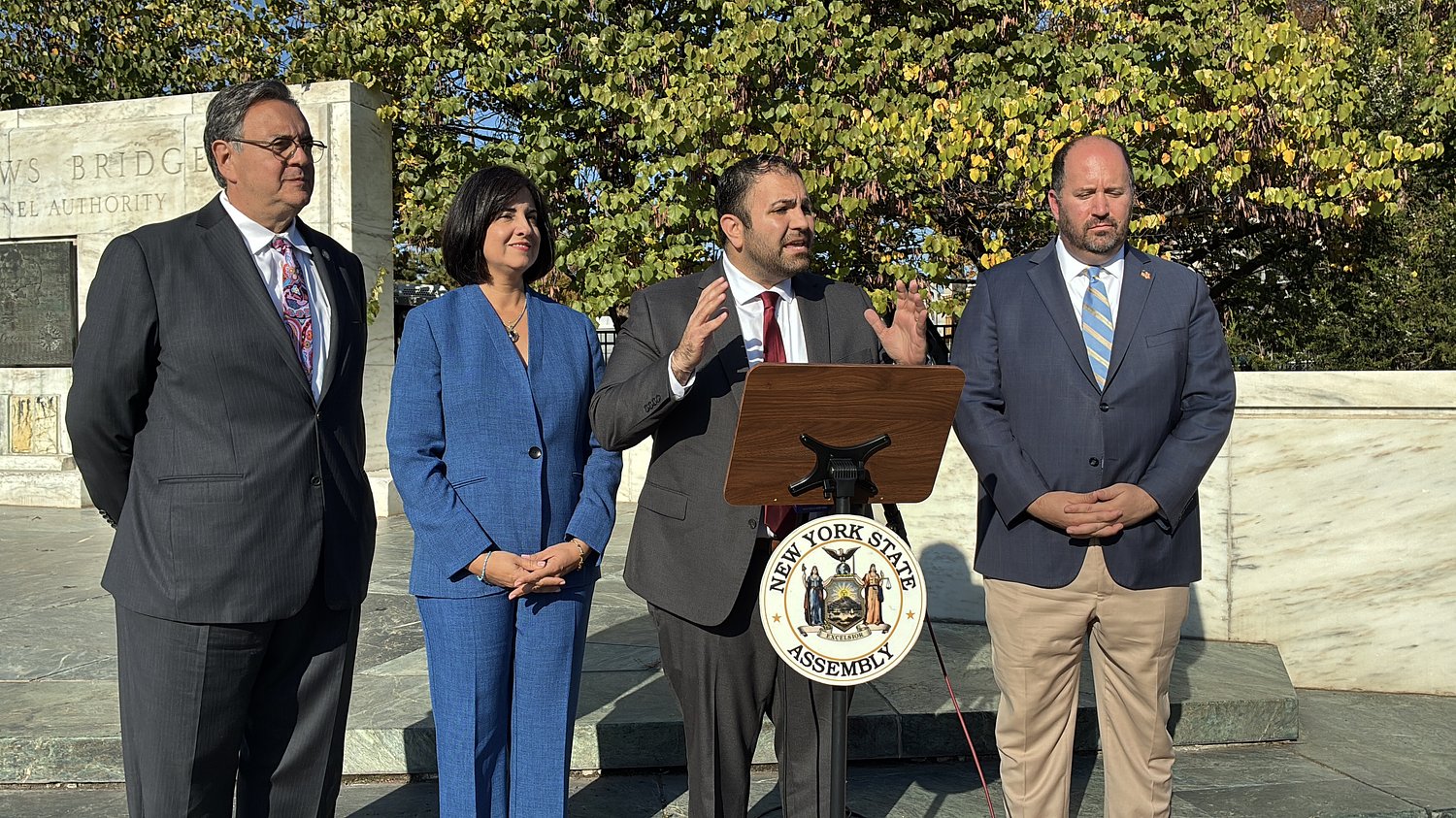 After MTA sidelines fare-enforcement teams, Staten Island pols ask: Now what?