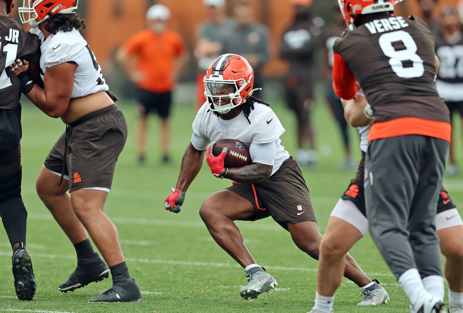 Can Quinshon Judkins pick up where his rookie season left off? 15 Browns questions for ’26