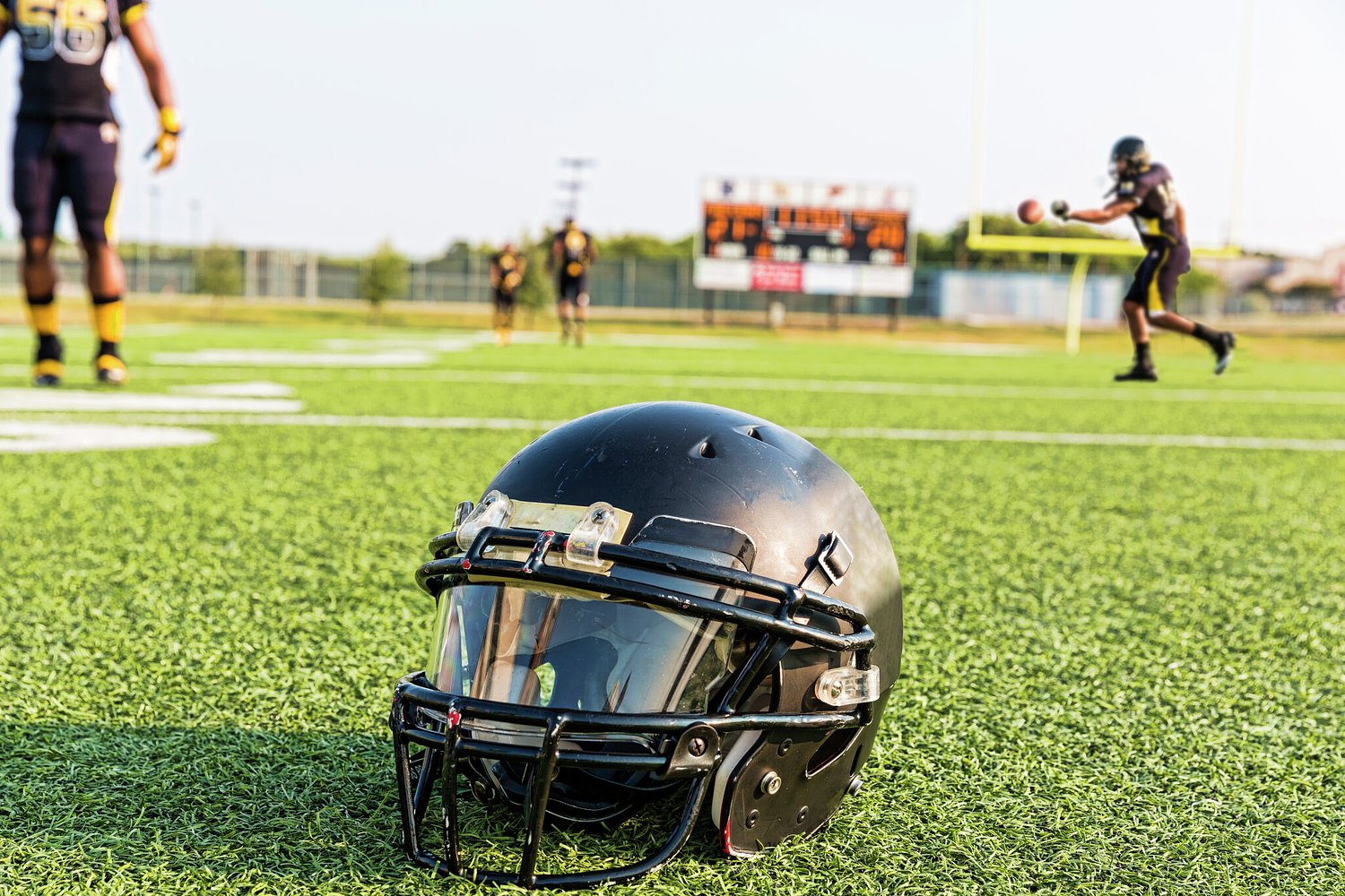 17-year-old football player gets lung transplant at Houston hospital