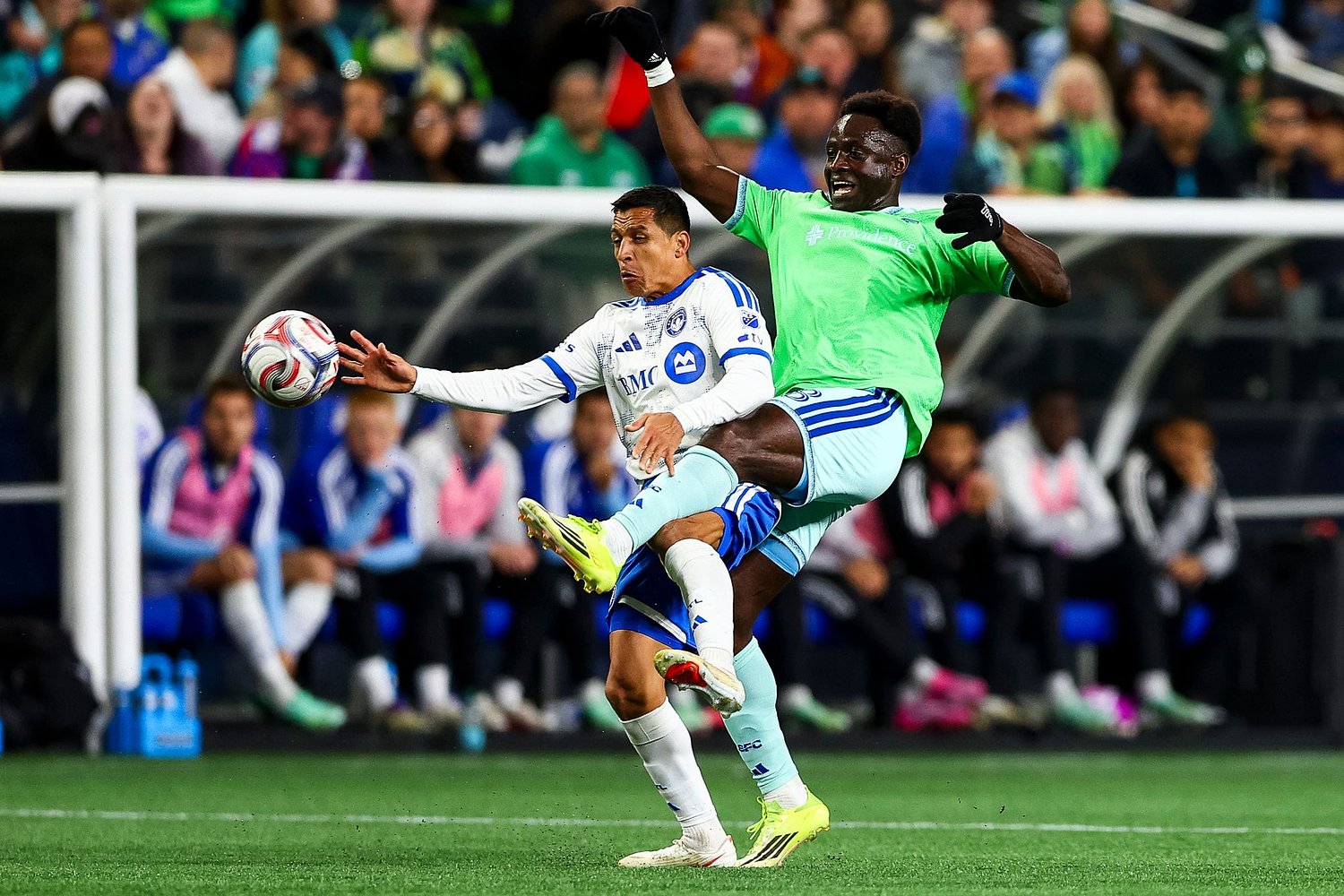 Gomez scores for Sounders in 1-1 tie with Montreal