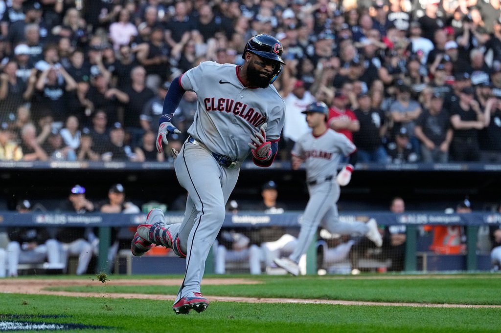 Jo Adell, Stephen Vogt talk life on the edge: Guardians takeaways