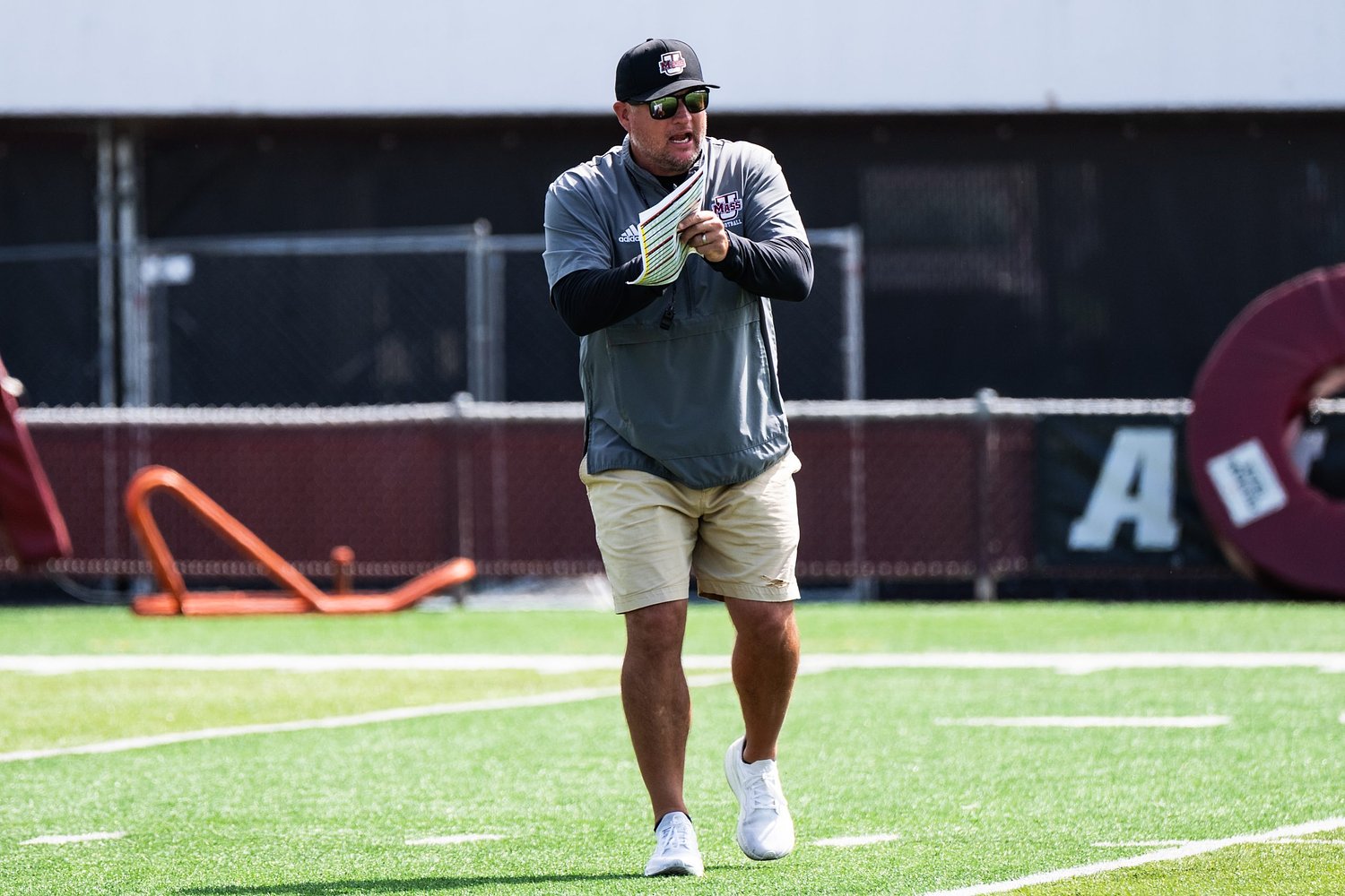 UMass football: Minutemen offense jelling under Max Warner as Rutgers opener draws near