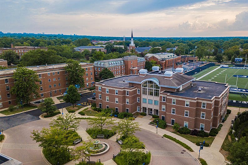 Donor gives $1.5 million to Elmhurst University to benefit School of Business