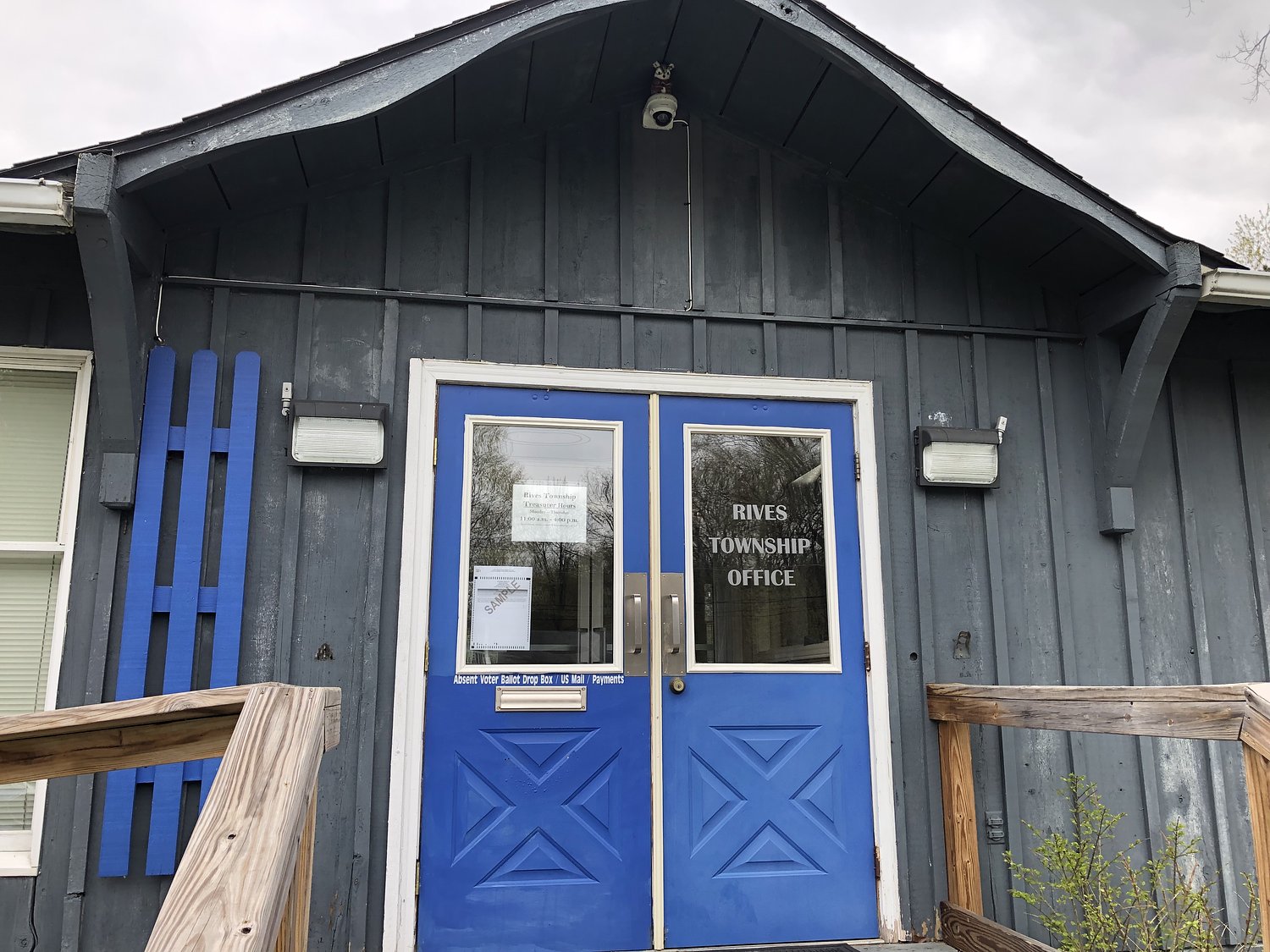 Another Rives Township official resigns citing office conflict, public harassment