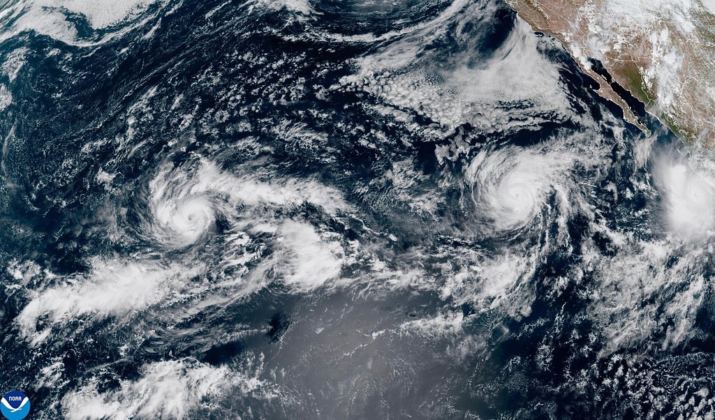Hurricane Nolo threatening Hawaii with heavy rain as Polo churns near Mexico