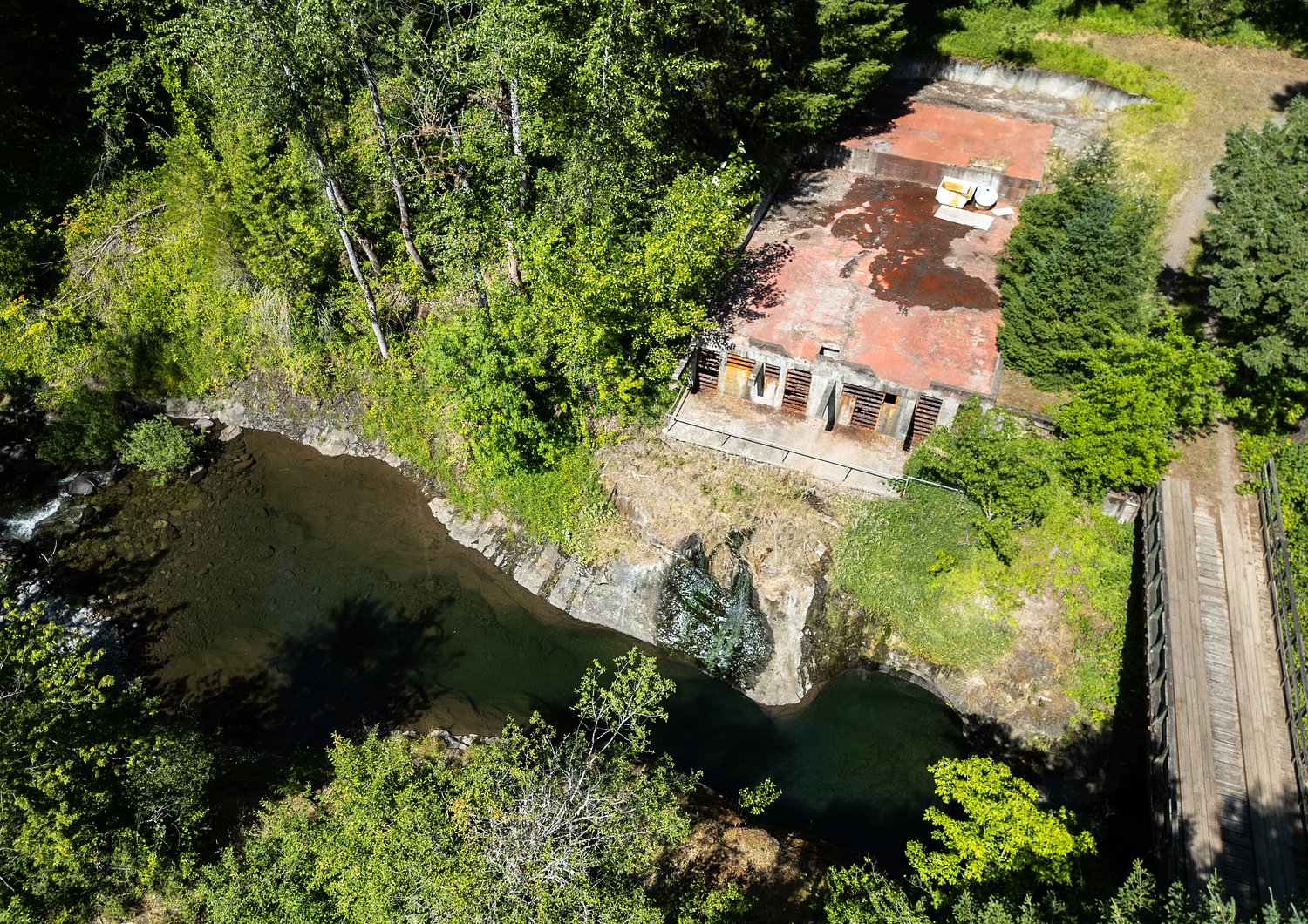 Kitson Hot Springs attracts Lane County buyers who plan to develop the site 
