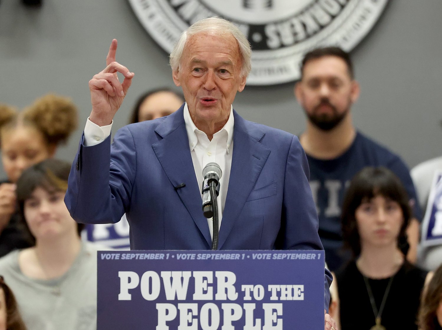 US Sen. Ed Markey fends off challenge from Moulton in Democratic primary
