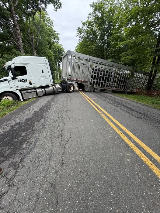 Tractor-trailer blocks North Road in Chesterfield Monday afternoon; tow truck en route