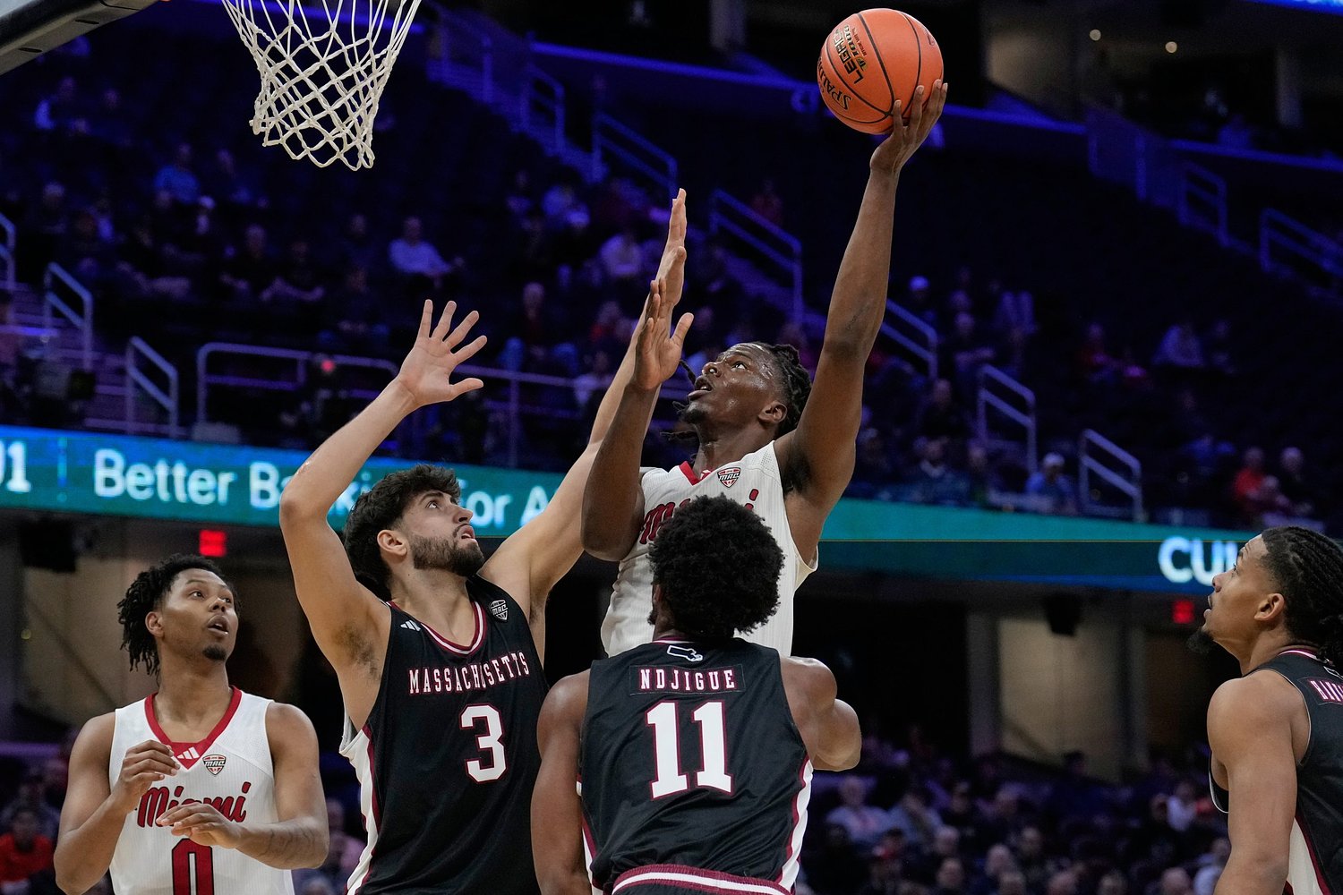 UMass shocks Miami (OH) in MAC Tournament, hands RedHawks first loss of season