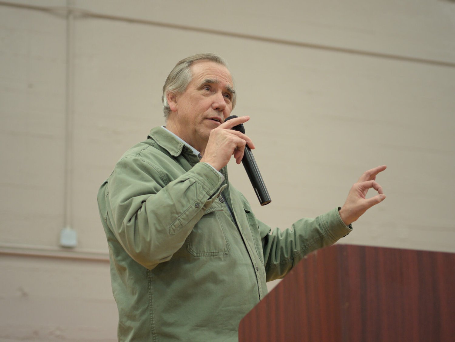 Merkley plans town hall meeting Thursday in Springfield