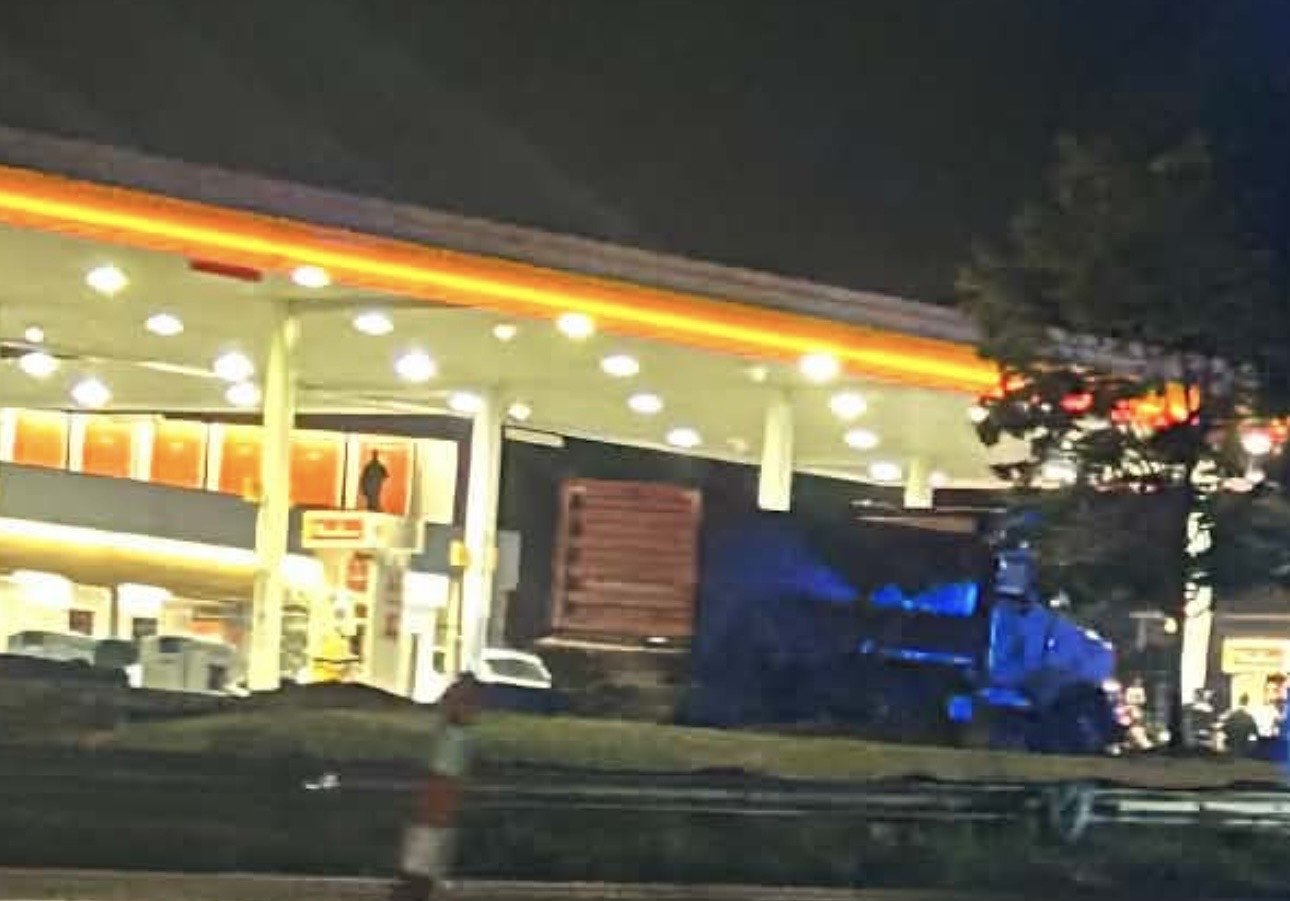 1 injured in Birmingham shooting at U.S. 280 gas station