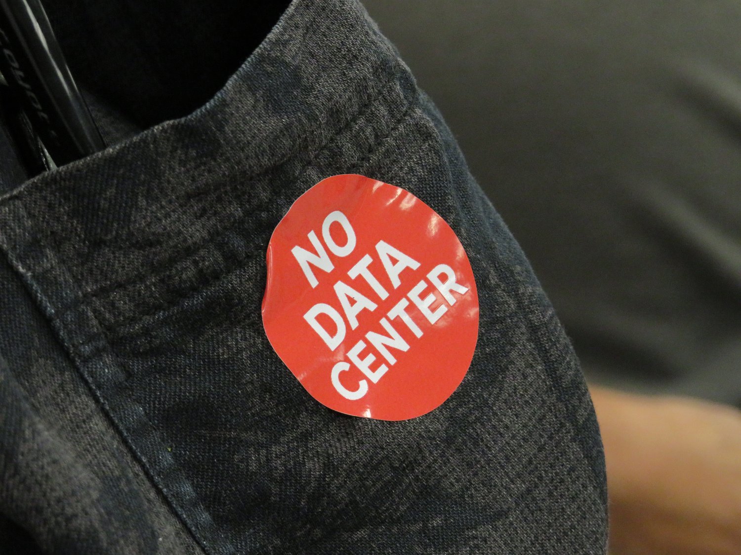 Ohioans sue over blocked vote on local data center deal