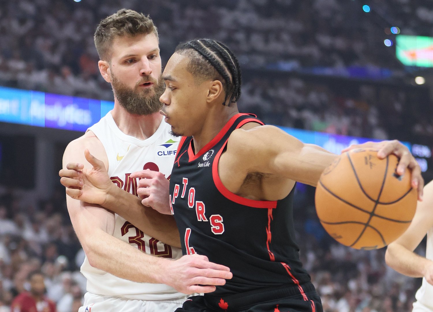Will the Cavs be able to keep free agent Dean Wade? The list of teams that want him is long