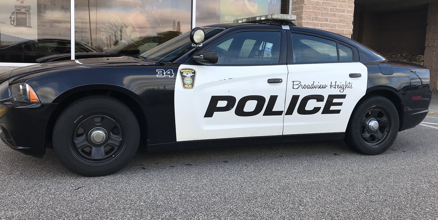 Drunk Bedford Heights driver urinates in parking lot: Broadview Heights Police Blotter