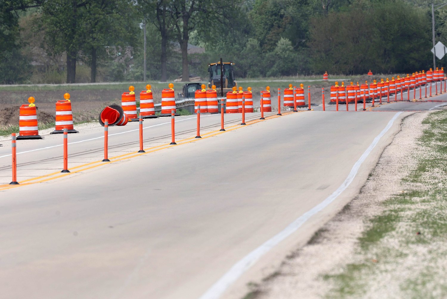 Sycamore authorizes $1.4M in contracts for road projects in June