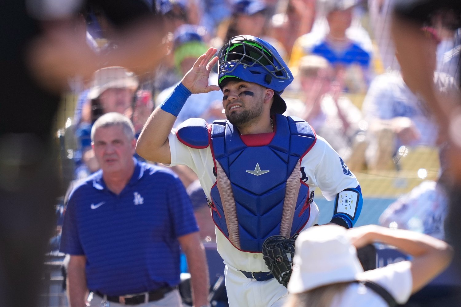 Dodgers rookie makes MLB debut after sister, stepmother found dead in Venezuela earthquakes