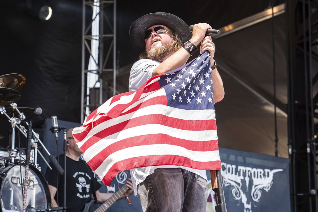 Country music star injured in tour bus crash. Here’s what we know