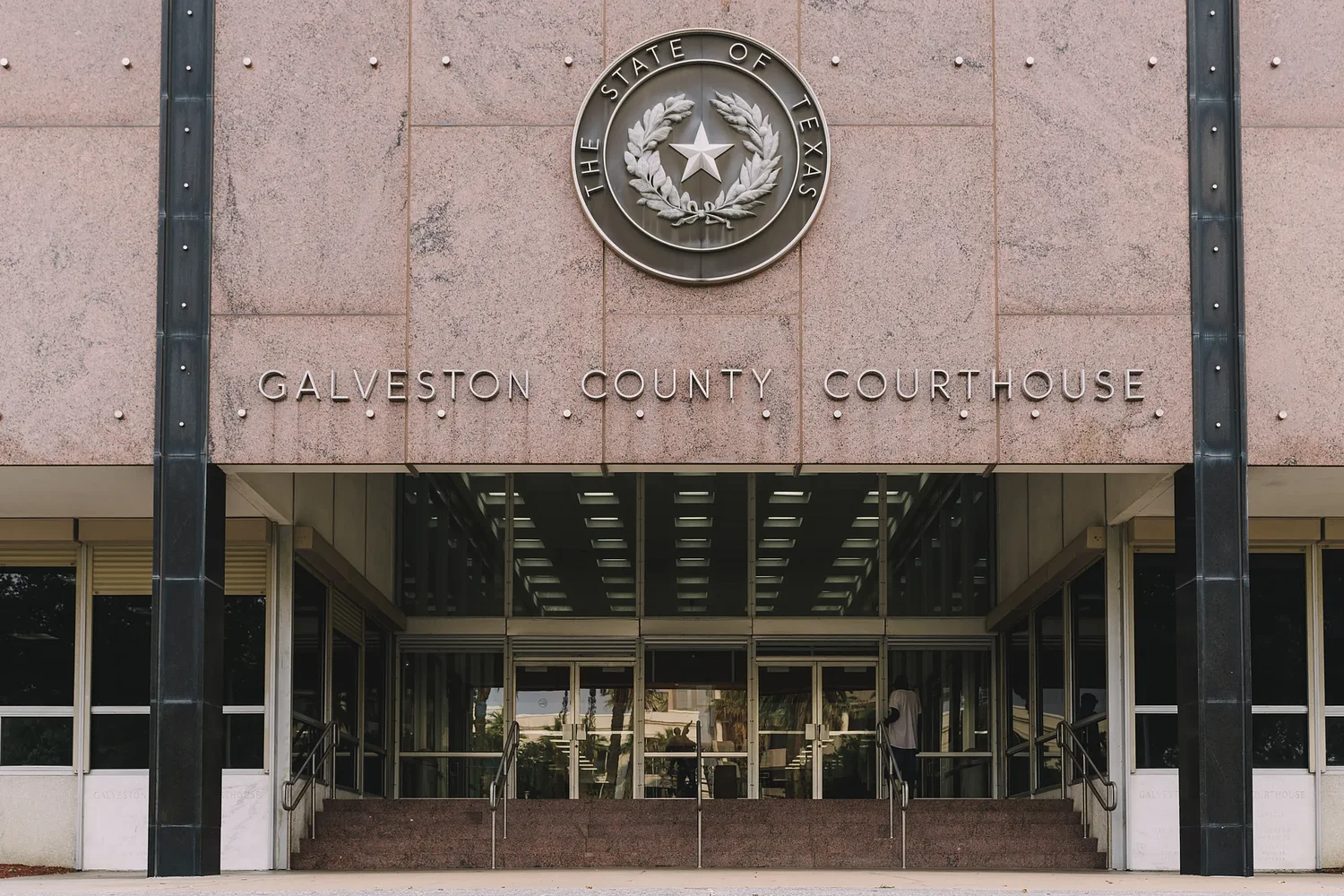 Texas Supreme Court blocks Galveston County from using districts redrawn after the primaries
