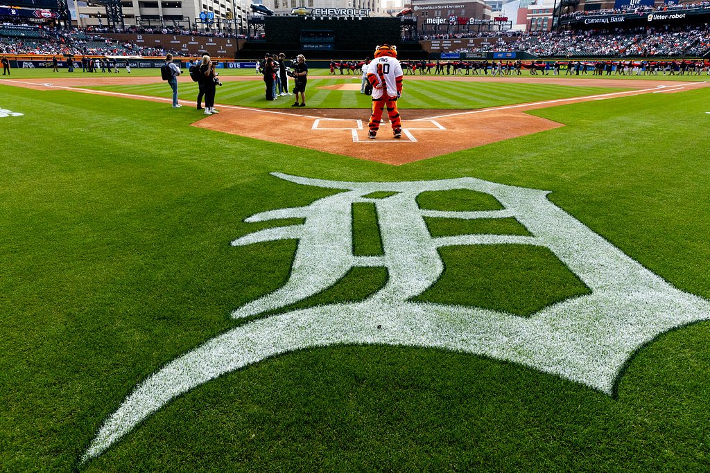 Detroit rocker refuses to call Comerica Park Fifth Third Park: ‘I despise this’