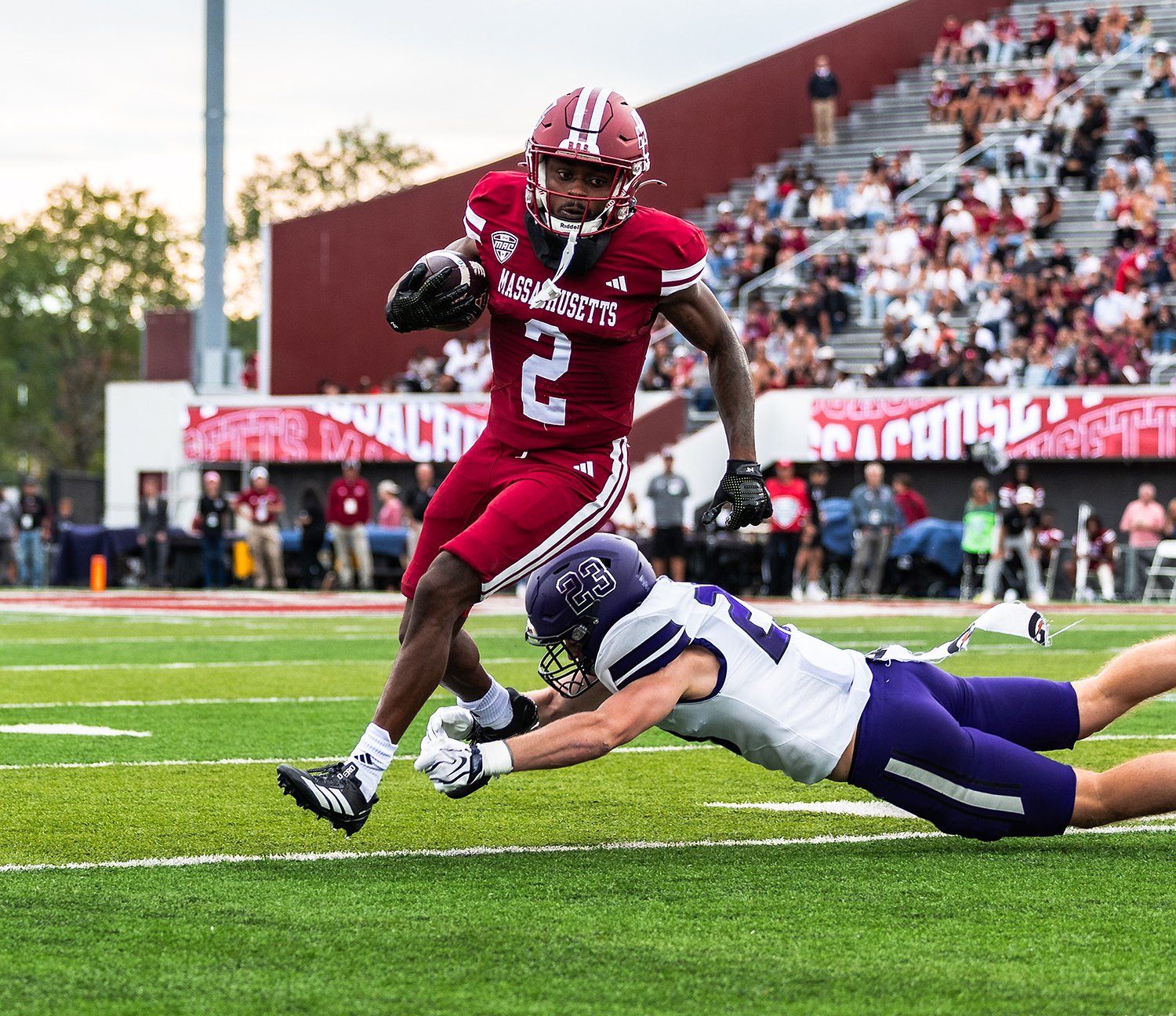 UMass football: T.Y. Harding propels Minutemen past Stonehill, 36-14