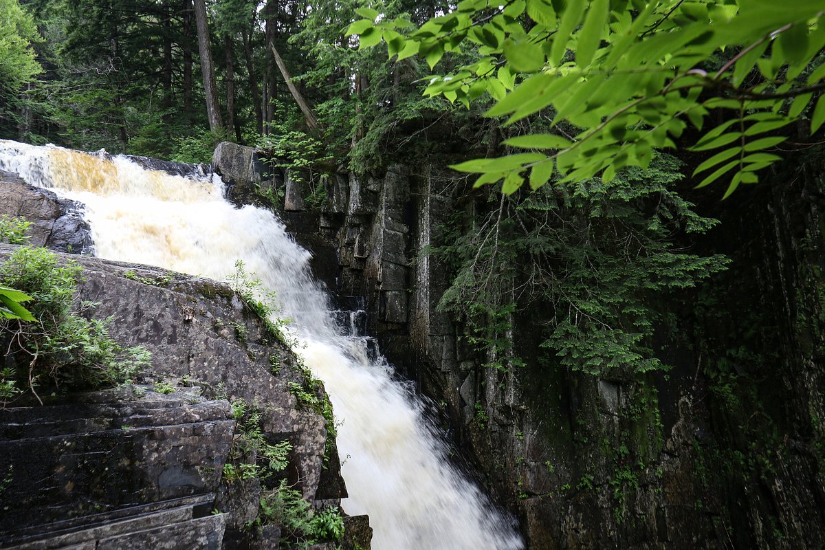 This hike leads you to an enchanting waterfall on the Appalachian Trail